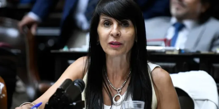 La diputada Lorena Villaverde fue detenida en Estados Unidos acusada de narcotráfico.