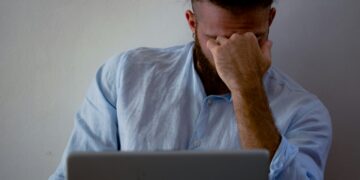 Cuatro de cada diez argentinos buscan un segundo trabajo para sostener su nivel de vida