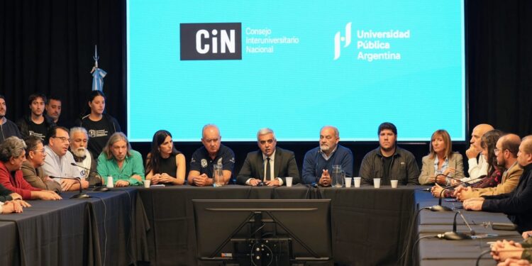 Universidades en lucha: Marcha a la casa de Adorni y convocatoria federal para el 12