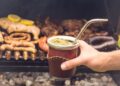 En el país del mate y el asado, se consume cada vez menos mate y asado