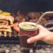En el país del mate y el asado, se consume cada vez menos mate y asado