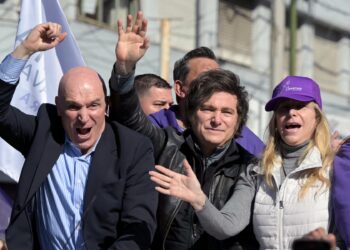 Milei insultó a la prensa y reanimó la sombra de Fred Machado para reivindicar a Espert