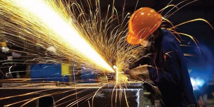 Seis de cada diez fábricas metalúrgicas están paradas