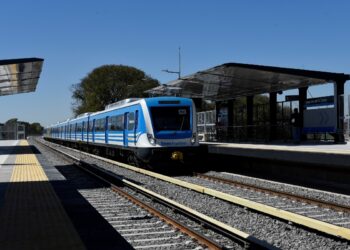 Nuevas subas en las tarifas de los colectivos y los trenes de hasta el 18% en el AMBA