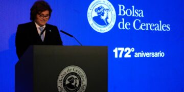 Milei le endulzó los oídos al agro: bajará las retenciones para trigo y cebada