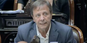 Zago: «No lo cuidan a Milei, con Adorni y Espert lo hicieron quedar como defensor de mentirosos»