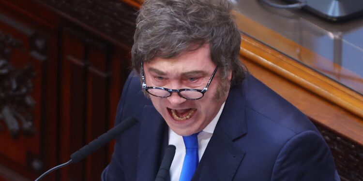 ¡Mamá, el señor dijo basura!