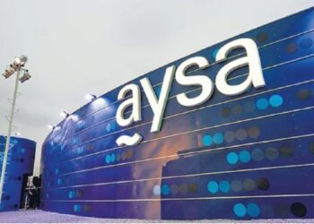 Tras entregarle Transener, Caputo podría darle AySA a Edison Energía