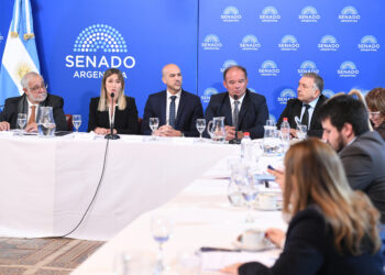 El Senado arrancó el debate de la reforma electoral sin votos y con la interna Karina-Bullrich a cuestas