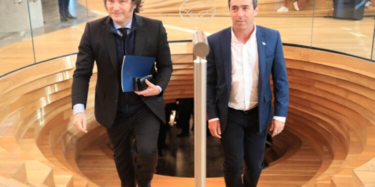 Galperín, subsidiado por el Estado, no sabe que las tareas de cuidado aportan el 16,8% del PBI