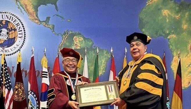 Mario Ishii fue reconocido con un doctorado Honoris Causa en Estados Unidos