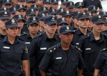 Crisis en la Policía bonaerense: los suicidados casi quintuplican a los muertos durante su servicio