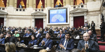 Con lo justo, LLA consiguió la media sanción del Súper RIGI en Diputados