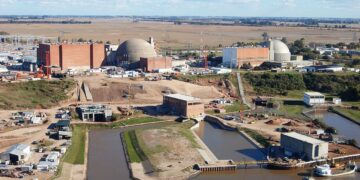 Encienden alarmas por la entrega de la energía nuclear a compañías extranjeras