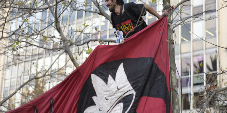 Un banderazo por el Indio Solari en el Obelisco