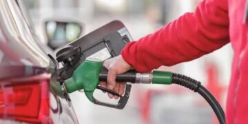 El combustible se llevó $ 116.600 extra del bolsillo de quienes tienen auto