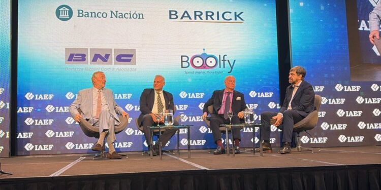 Empresarios que apoyan a Milei ven una mejora en el consumo: “La venta de televisores está volando”