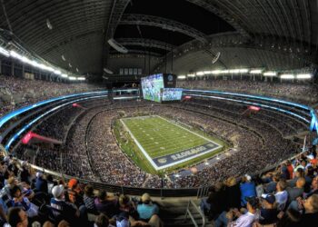 El estadio donde «Dios» mira jugar a Messi: la leyenda que esconde la casa de los Cowboys