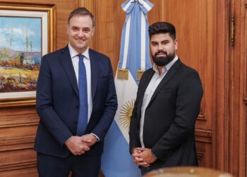 En lugar de Lanari, Adorni puso al exjefe de prensa de YPF en la Secretaría de Comunicación