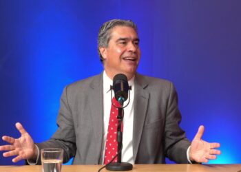 Jorge Capitanich con La Pluma Diario.