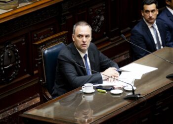 La oposición le quiere acortar los tiempos a Adorni en el Congreso y los aliados de Milei dudan