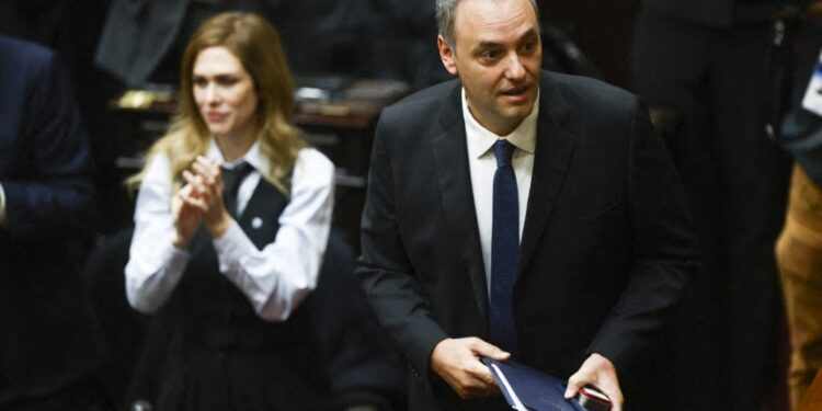 Operación carambola: el plan de LLA en Diputados que apunta a blindar a Adorni en el Senado