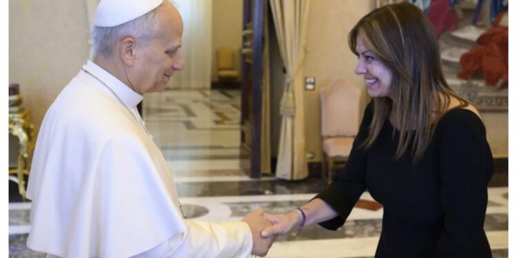 Antes de dejar Roma, Pettovello tuvo una audiencia con el papa León XIV y allanó el camino para su visita