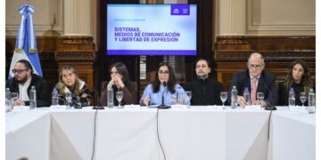 Senado: Sindicatos de prensa presentaron un proyecto para sancionar un nuevo estatuto del periodista