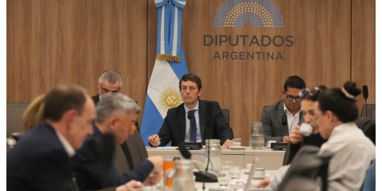 Inocencia Fiscal: el efecto Adorni desinfló los cambios que Luis Caputo mandó al Congreso