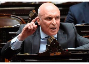 Inocencia Fiscal: el efecto Adorni desinfló los cambios que Luis Caputo mandó al Congreso