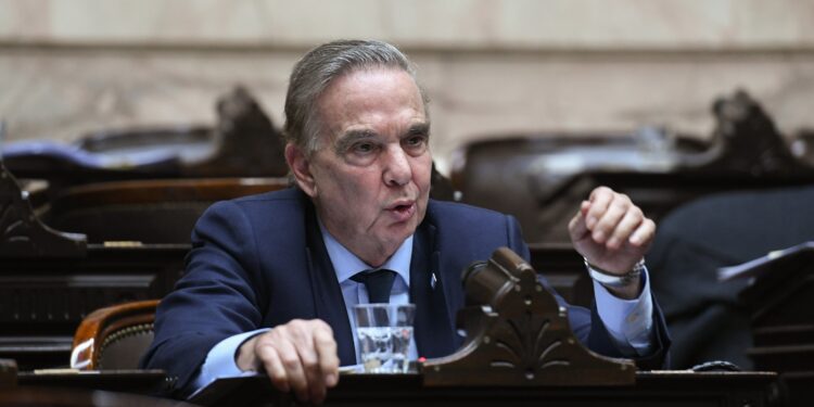 Con lo justo, LLA consiguió la media sanción del Súper RIGI en Diputados