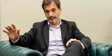 Declaración Jurada ampliada y fin de la OA: qué propone la ley de Ética Pública que presentó Galmarini