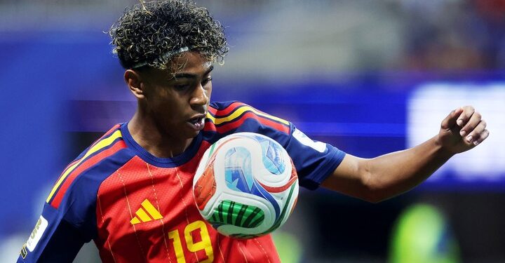 Lamine Yamal debutó en un Mundial con la camiseta de España