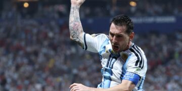 Argentina lo ganó con el corazón y está en cuartos de final del Mundial