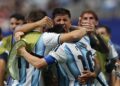 Argentina lo ganó con el corazón y está en cuartos de final del Mundial