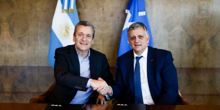 YPF y Mastercard sellan una alianza para impulsar los pagos digitales