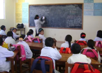 Sin contacto con Pettovello, la Provincia sube la partida para la comida de los estudiantes