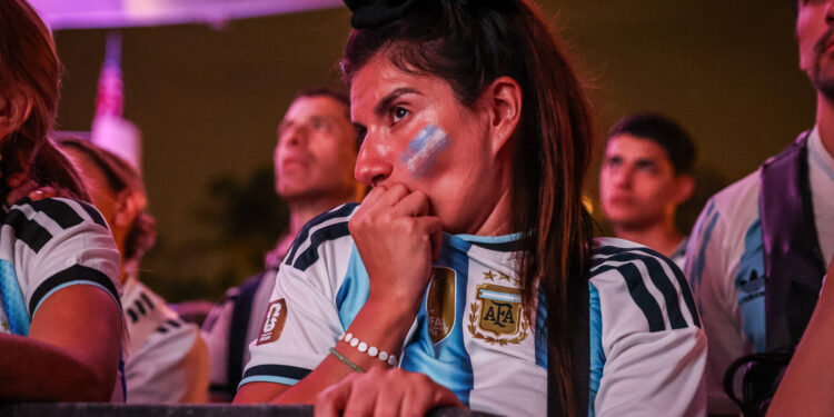 La Selección empata con Suiza, que juega con uno menos, y va al alargue con la mira puesta en semis