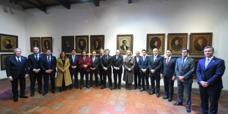 Milei definió su gobierno como una «segunda independencia» en el acto por el 9 de julio