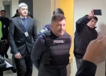 Kueider sigue sin hablar: lo condenaron a dos años de prisión en suspenso por intento de contrabando