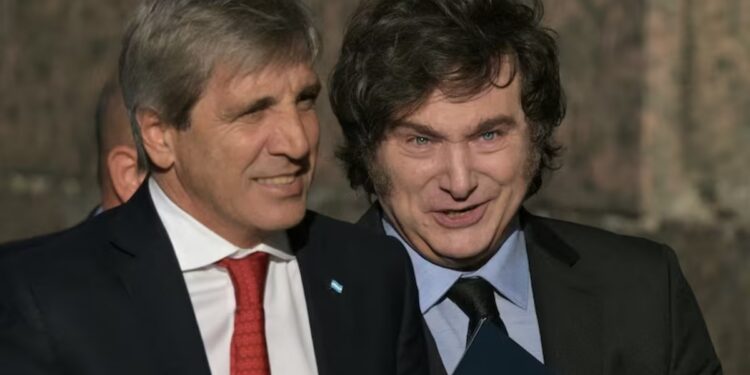 Caputo asegura que podrá pagar la deuda, pero se genera dudas el cumplimiento