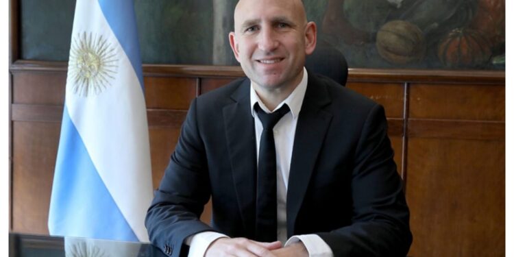Renunció el segundo del Ministerio de Salud y lo reemplaza otro hombre de Lugones