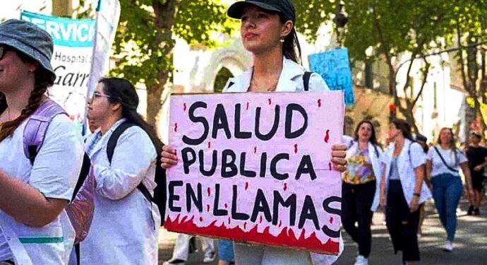 Pacientes que discontinuaron tratamientos y tuberculosos «abandonados» por falta de acceso a medicación