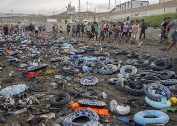 Inmigración masiva y crisis humanitaria en Ceuta, hay 57 muertos