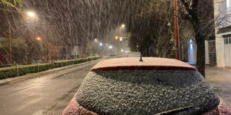 Sigue la ola polar y hoy podría ser el día más frío del año en casi todo el país