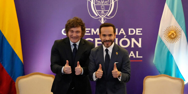 Milei cerró su gira regional en Colombia con una bilateral con De la Espriella antes de su jura