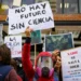 Científicos marchan contra el ajuste de Milei y por las becas del CONICET