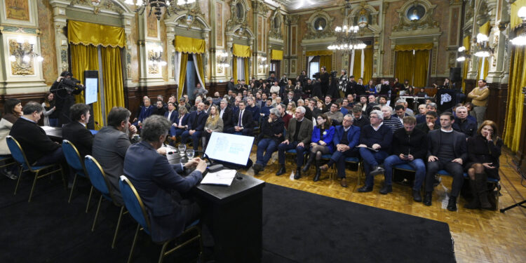 La Provincia presentó un operativo preventivo ante el pronóstico de un “superniño” hasta 2027