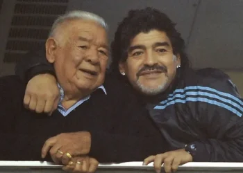 Habrían confundido los resultados de laboratorio de Maradona con los de su padre y peligra parte de la prueba