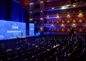 Fundación YPF cumple 30 años con foco en la formación de talento para la industria energética